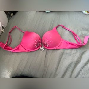 Bombshell pink bra